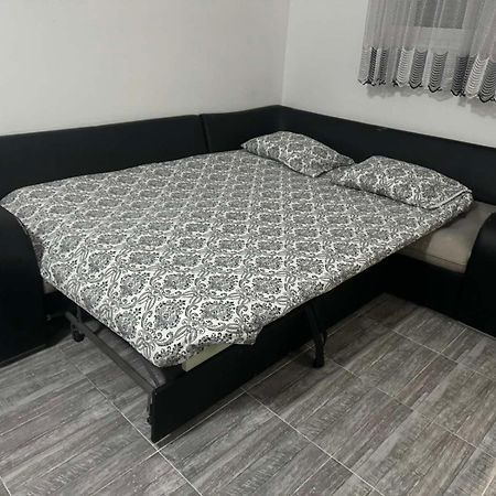 Anita Guest House Tivat Eksteriør bilde