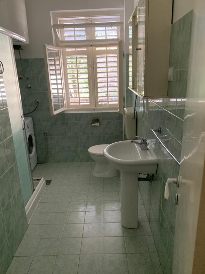 Anita Guest House Tivat Eksteriør bilde