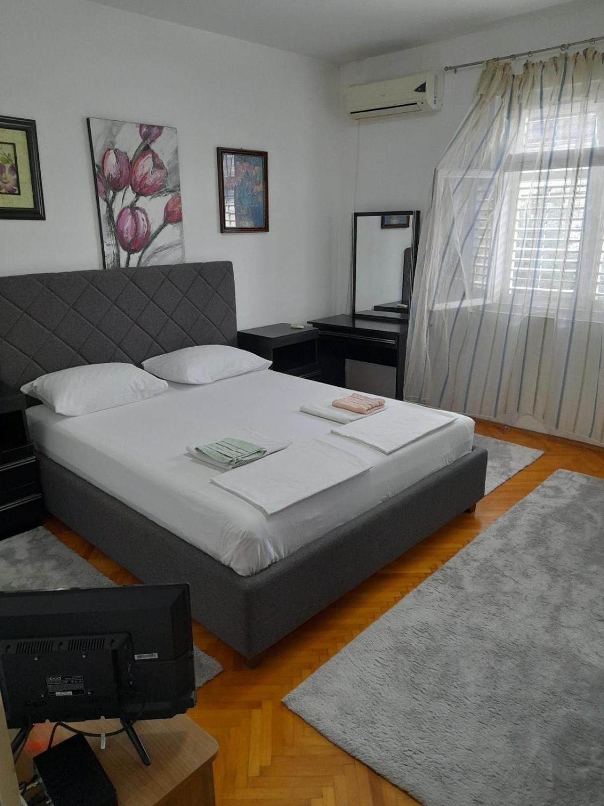 Anita Guest House Tivat Eksteriør bilde