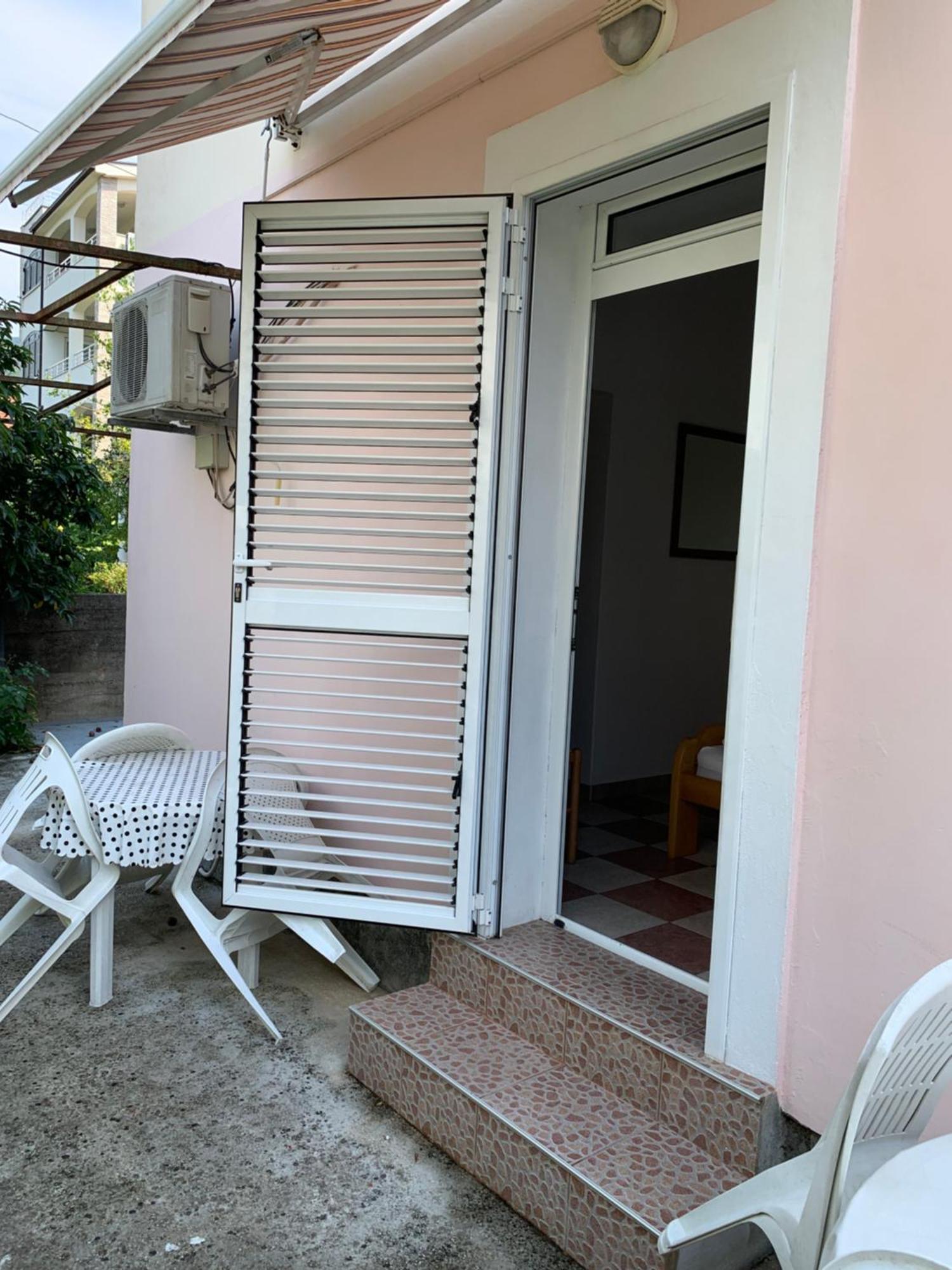 Anita Guest House Tivat Eksteriør bilde