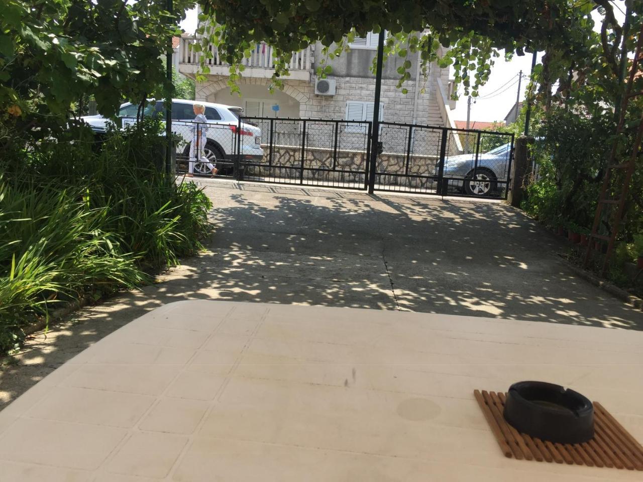 Anita Guest House Tivat Eksteriør bilde