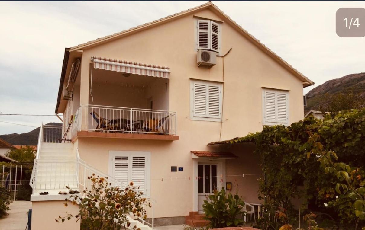 Anita Guest House Tivat Eksteriør bilde